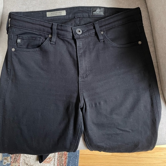 AG Adriano Goldschmied: Black Mid-Rise Slim Straight Jeans - Picture 2 of 13